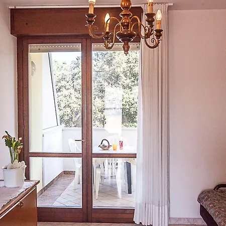 Seaside Serenity Flat With Outdoor Pool شقة روسولينا ماري